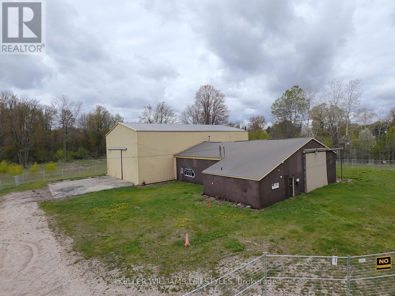 238 Macewan Street Property Photo 2