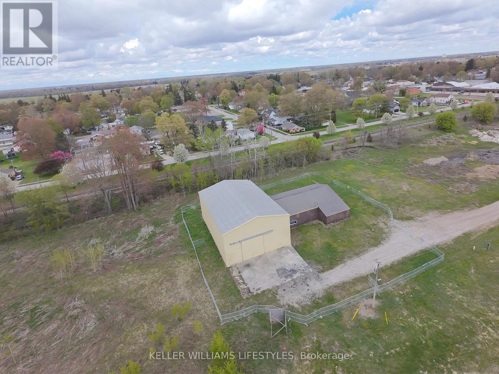 238 Macewan Street Property Photo 7
