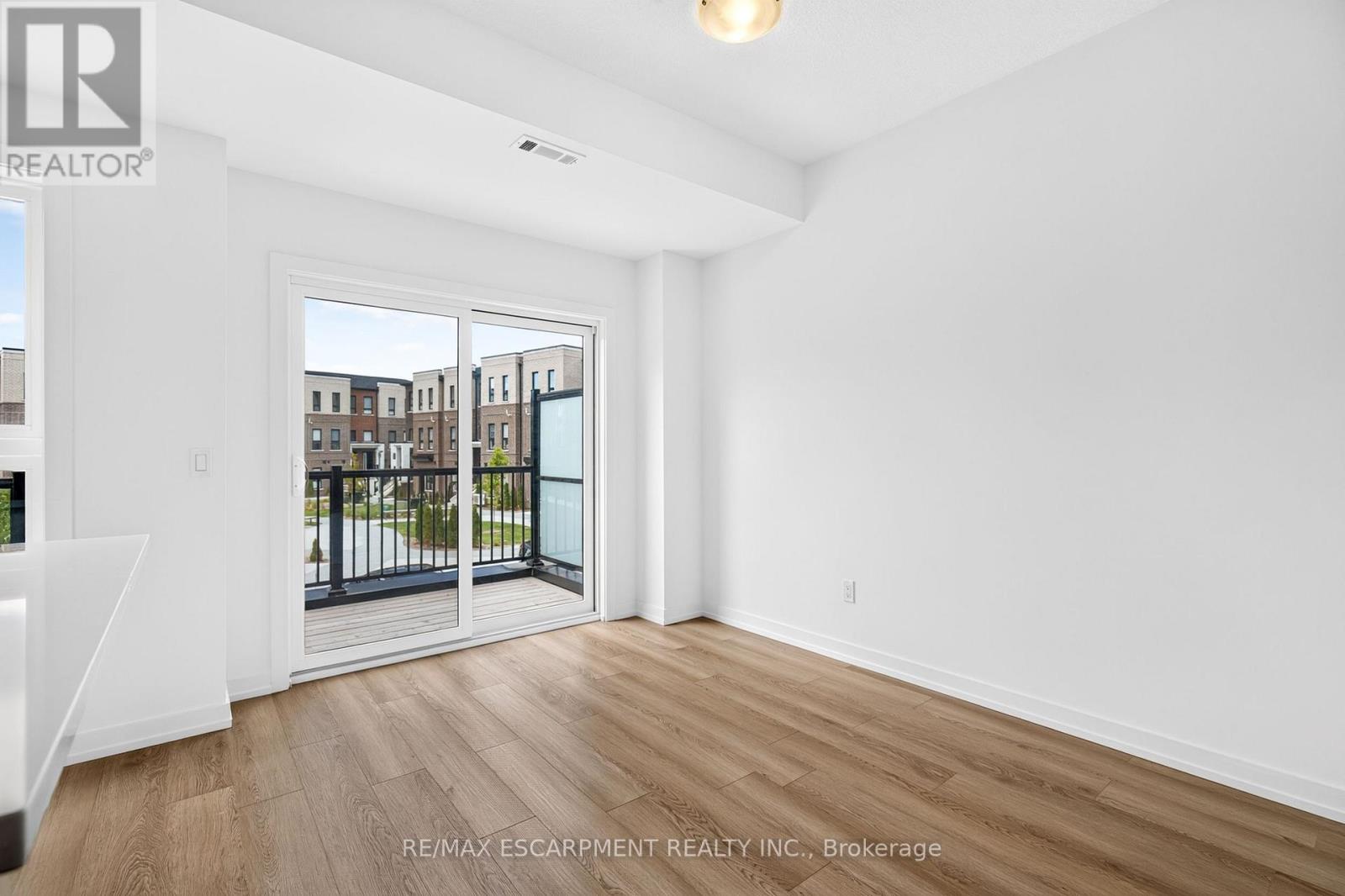 55 Great Falls Boulevard Property Photo 19