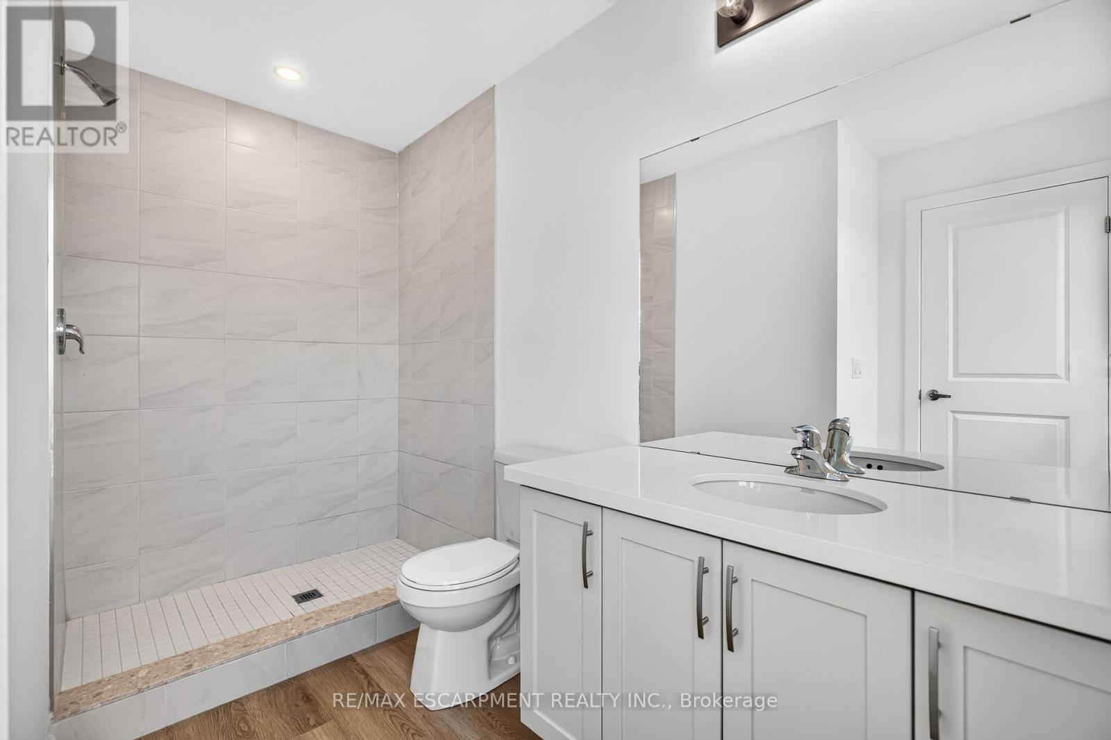 55 Great Falls Boulevard Property Photo 34