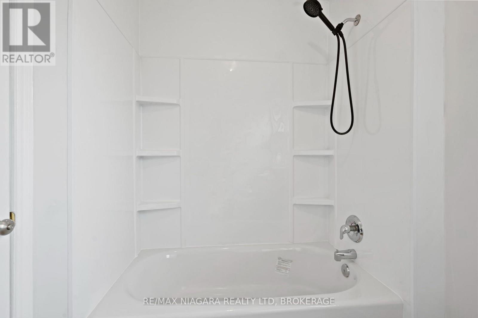 (main Level) - 9 Prince Street Property Photo 8
