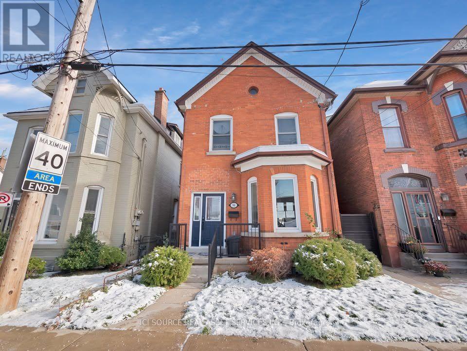 UNIT 2 - 84 MAGILL STREET Property Photo 1