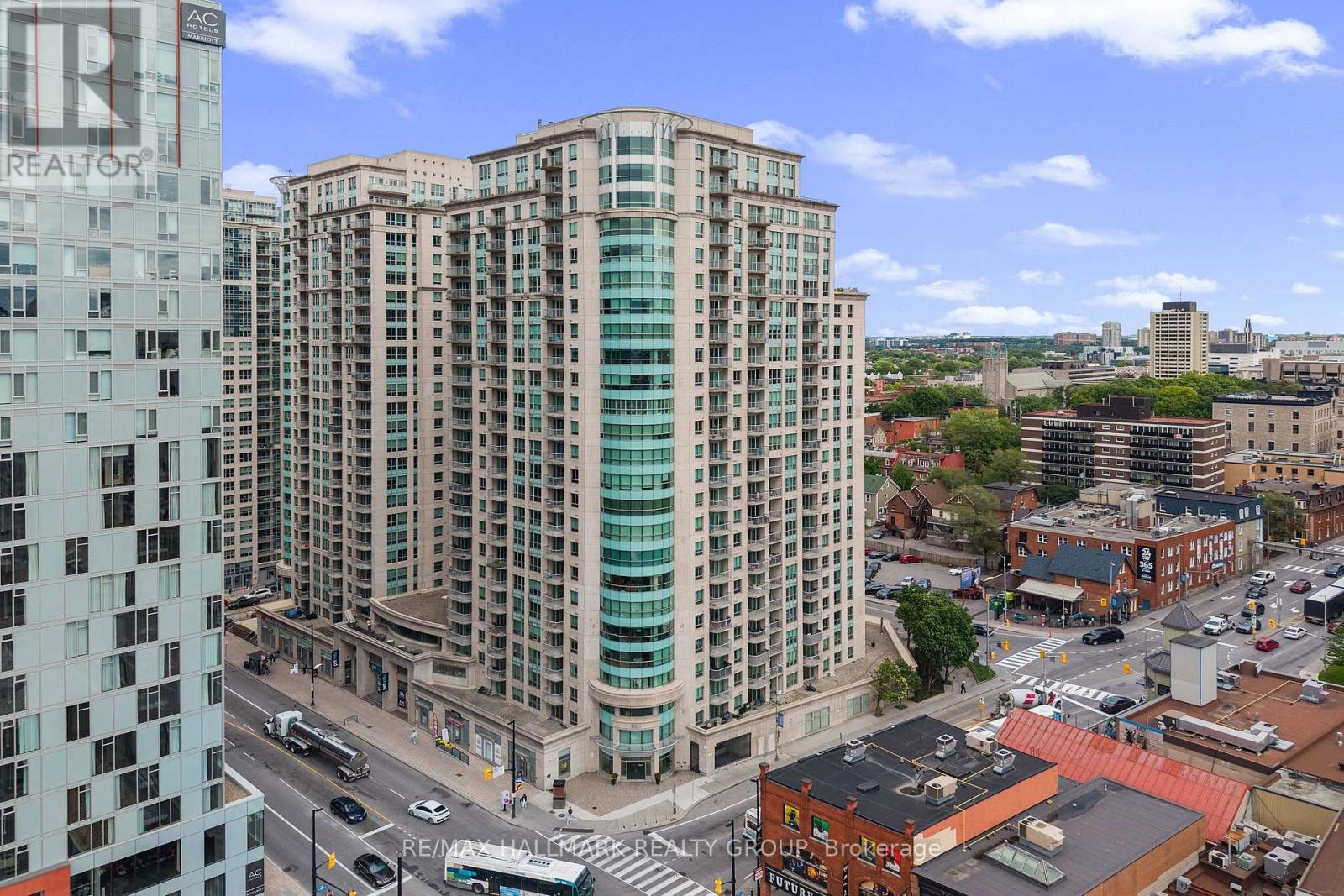 1702 - 200 Rideau Street Photo de la propriété 1