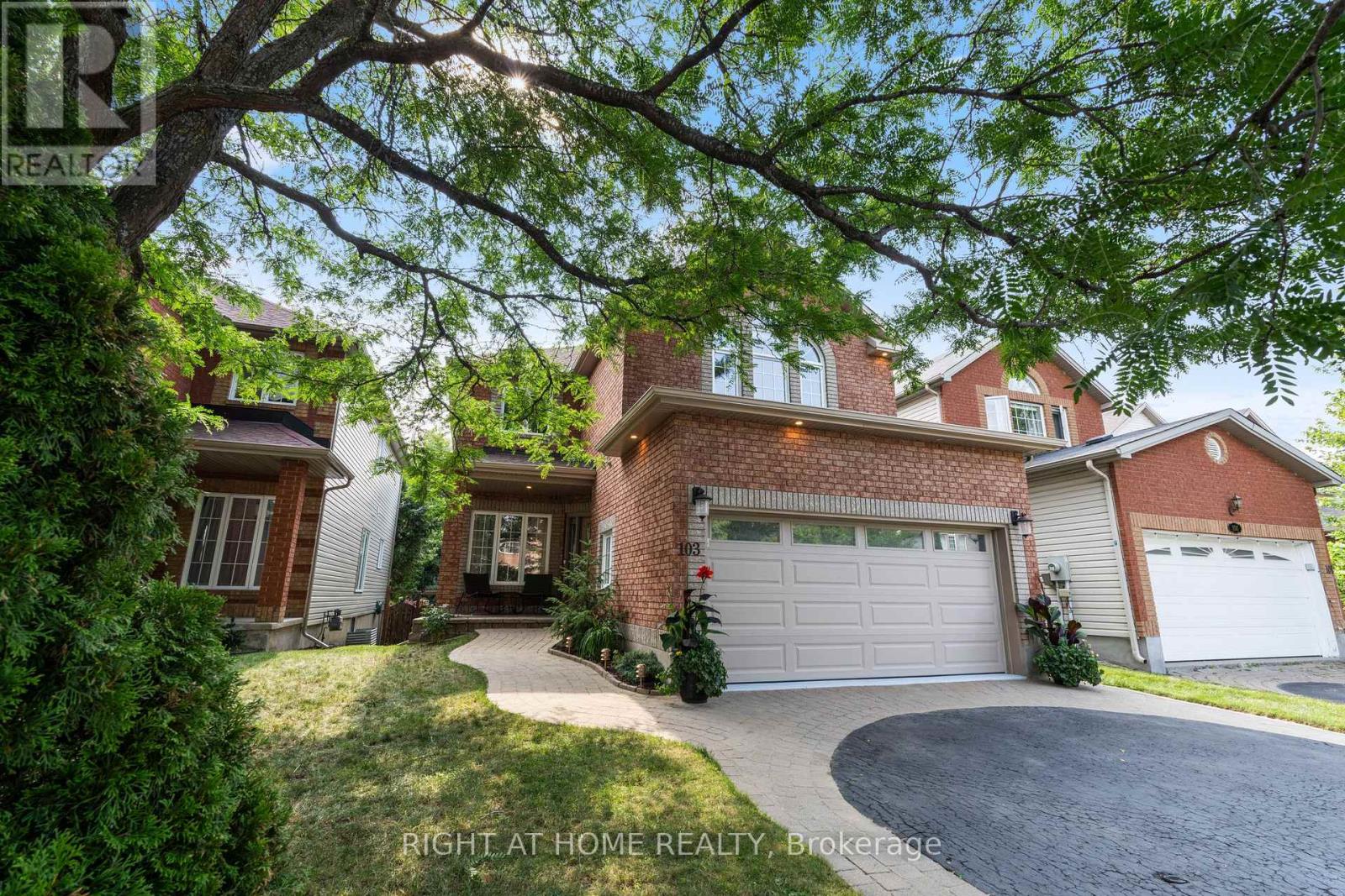 103 Borealis Crescent Property Photo 2