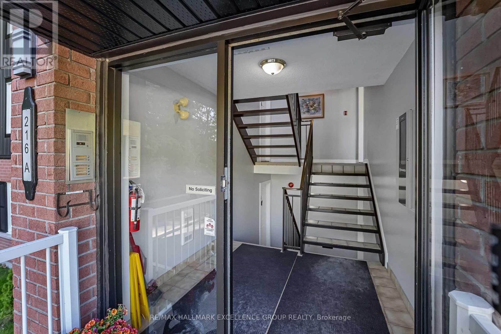 4a - 216 Edwards Street Property Photo 5