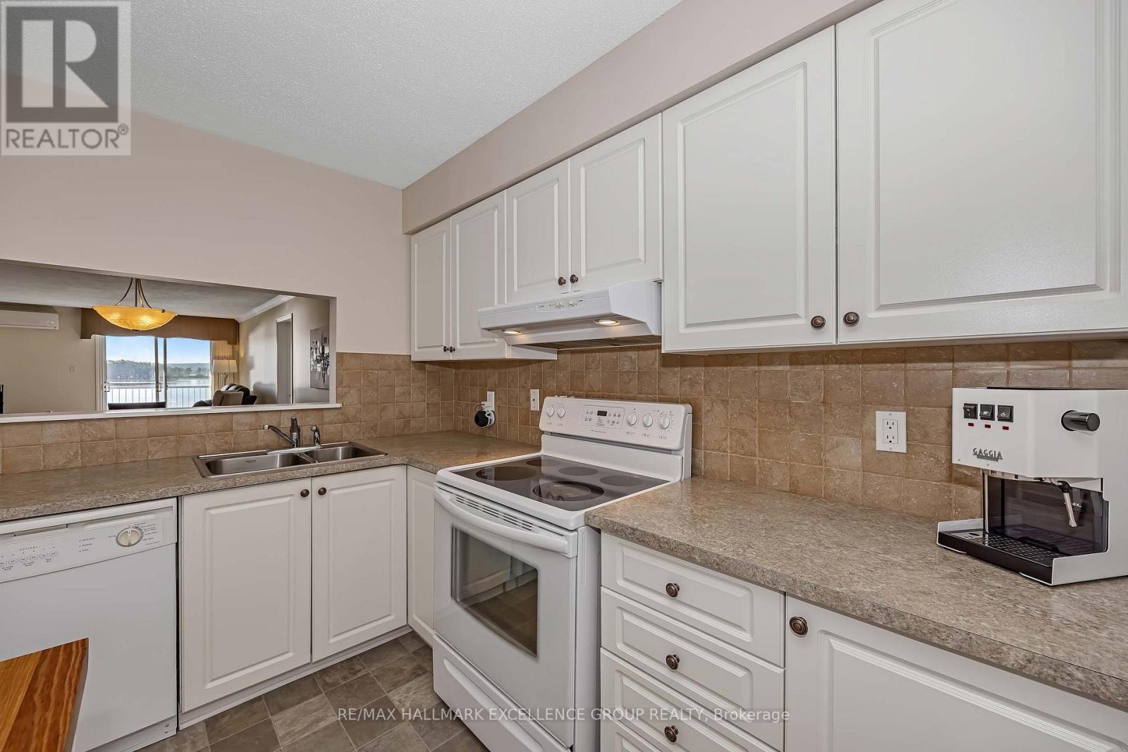 4a - 216 Edwards Street Property Photo 9