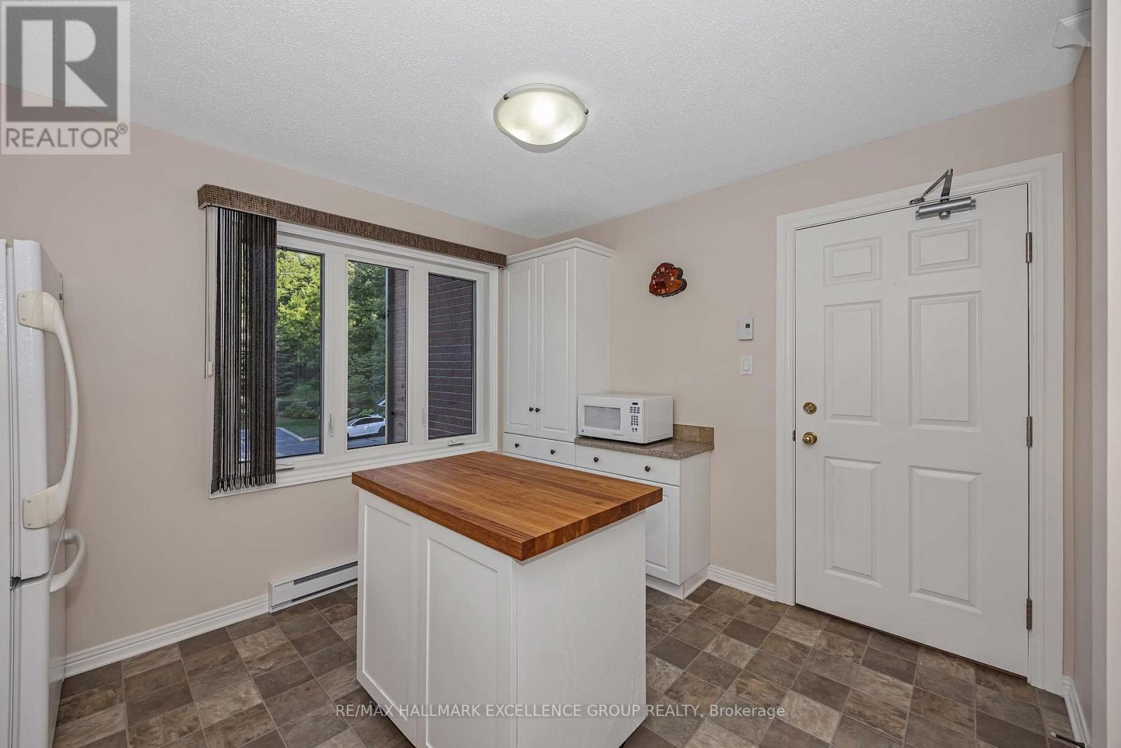 4a - 216 Edwards Street Property Photo 12