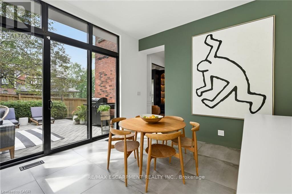 2 Freeman Place Property Photo 11