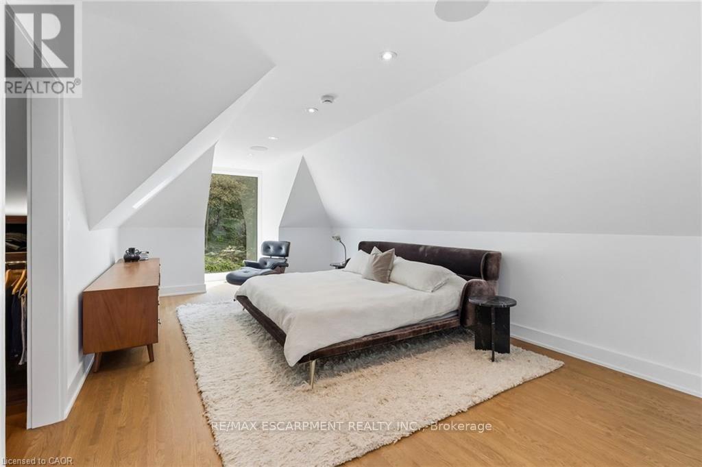 2 Freeman Place Property Photo 21