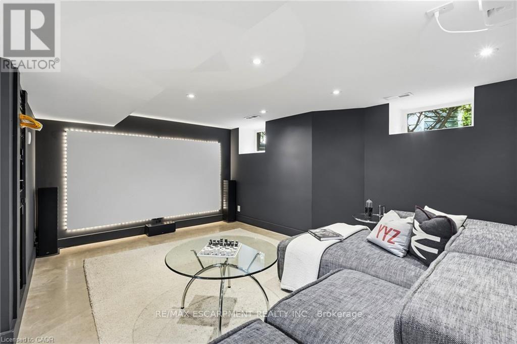 2 Freeman Place Property Photo 24