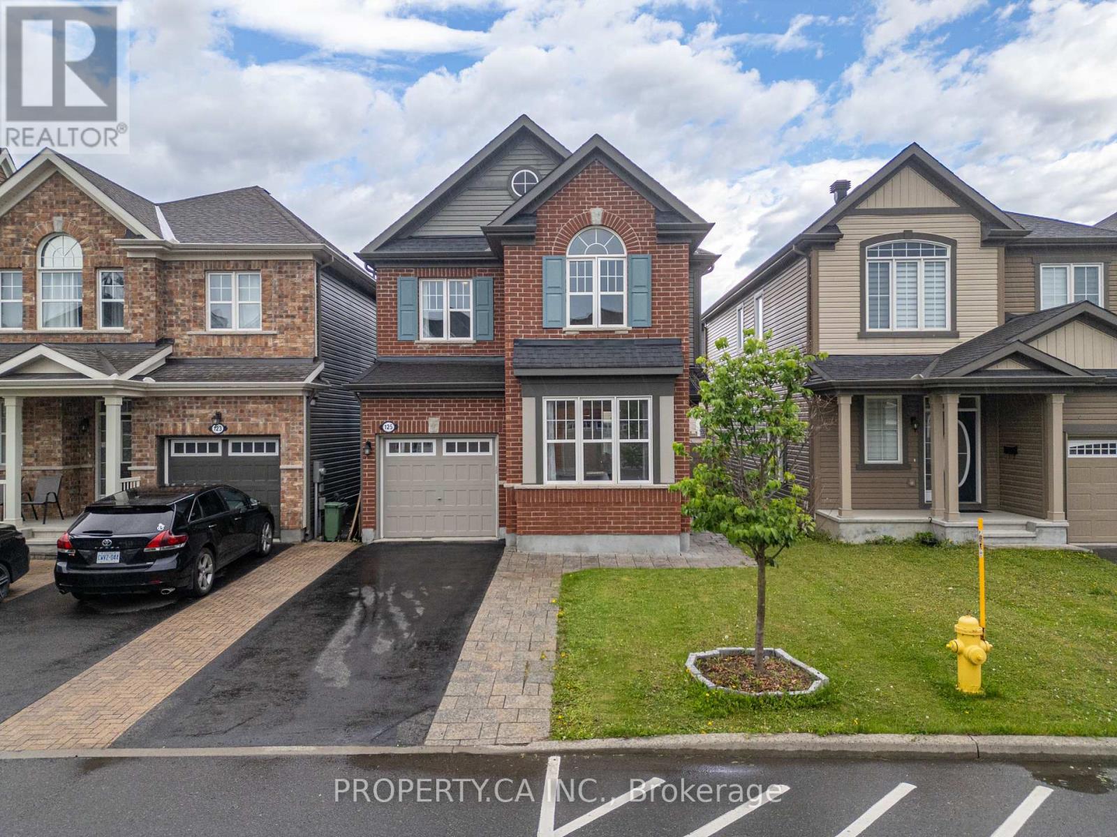 125 Sweetvalley Drive Property Photo 3