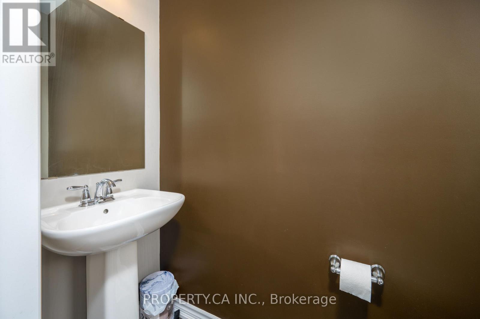125 Sweetvalley Drive Property Photo 15
