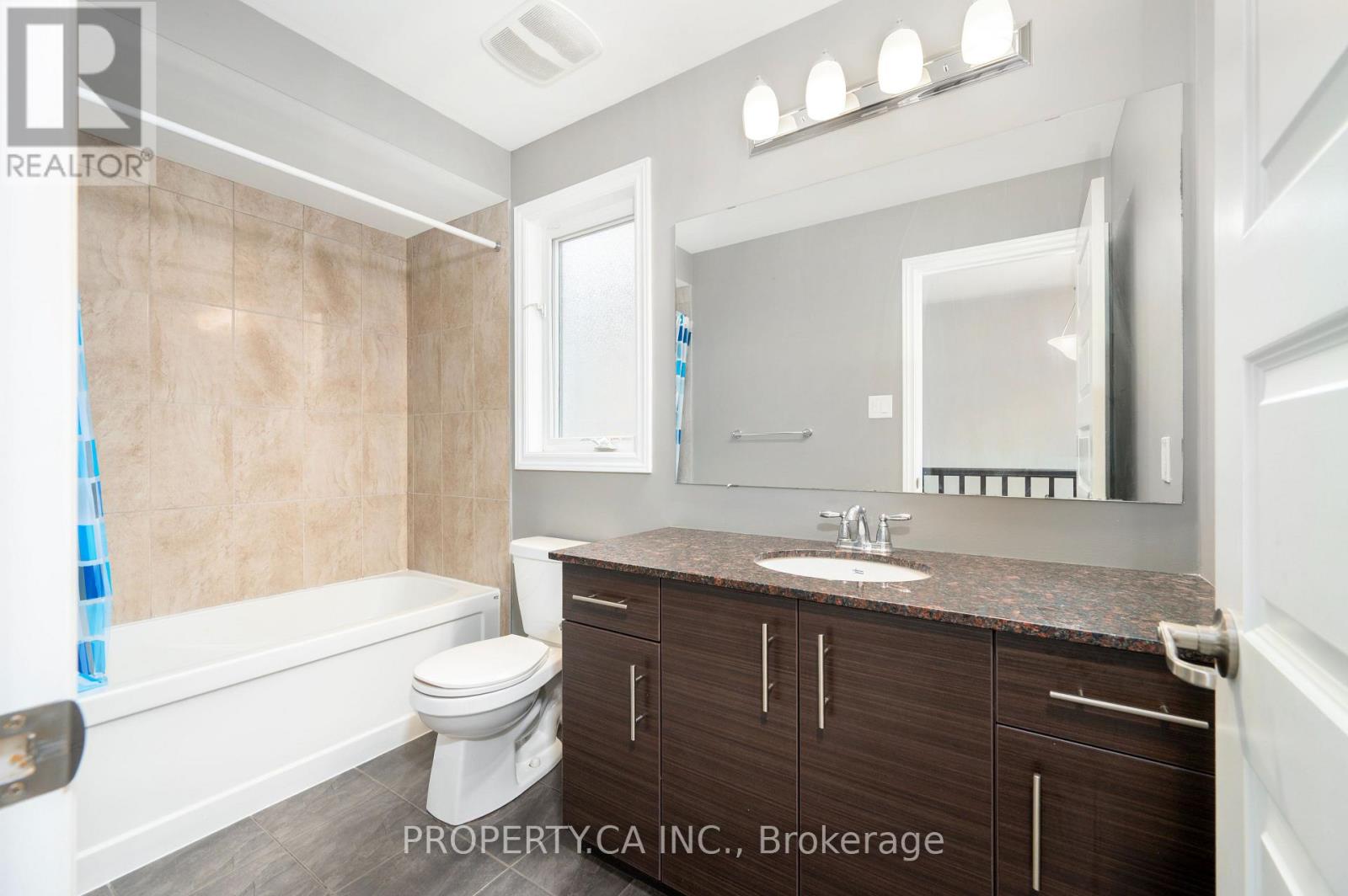 125 Sweetvalley Drive Property Photo 22