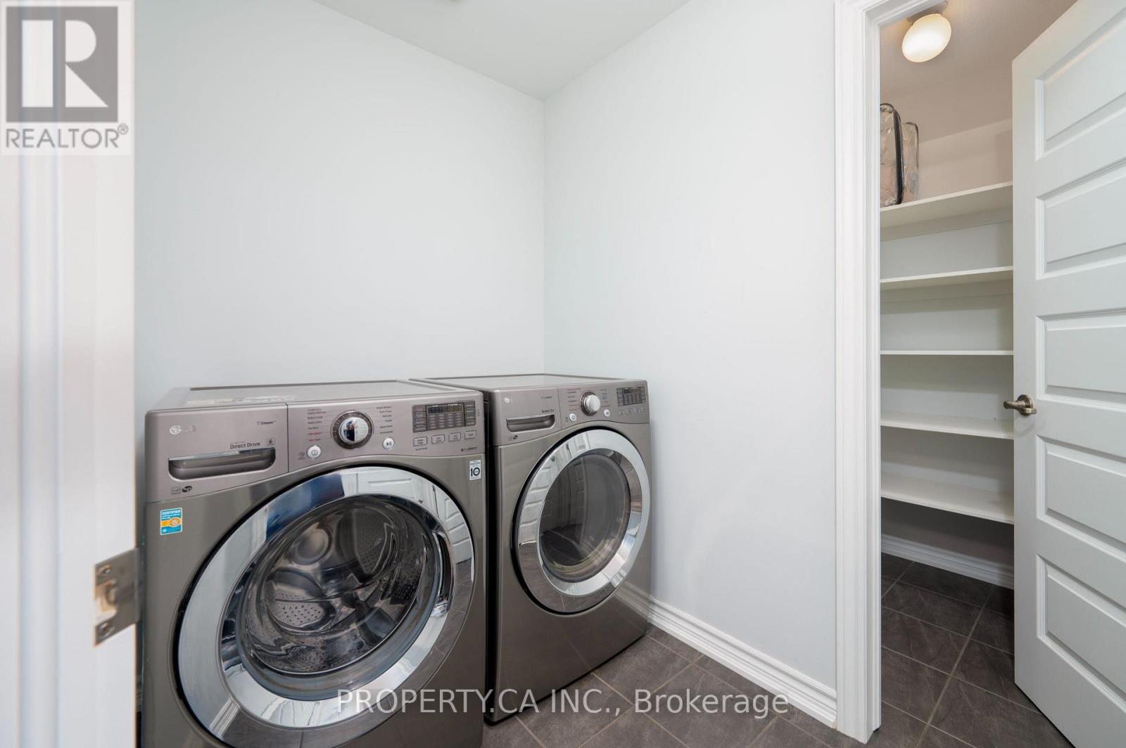 125 Sweetvalley Drive Property Photo 33