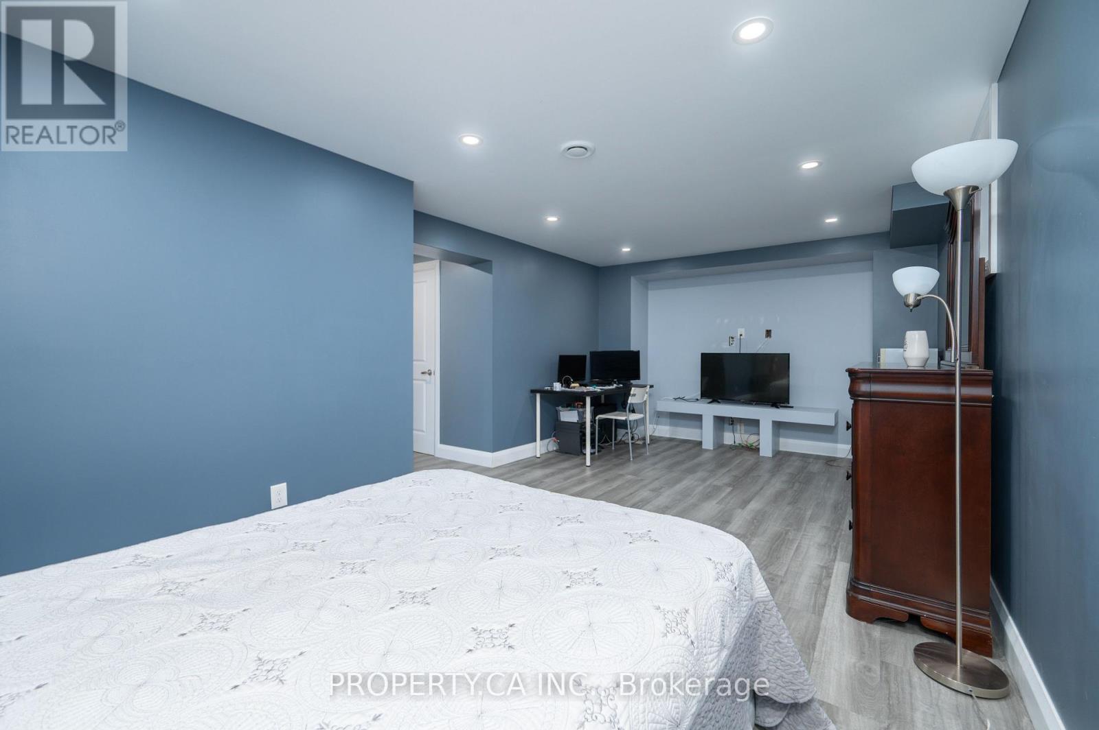 125 Sweetvalley Drive Property Photo 38