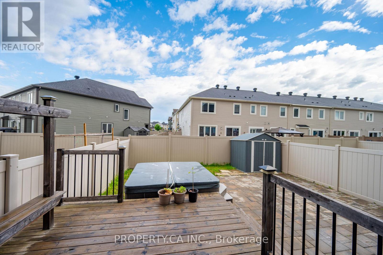 125 Sweetvalley Drive Property Photo 42