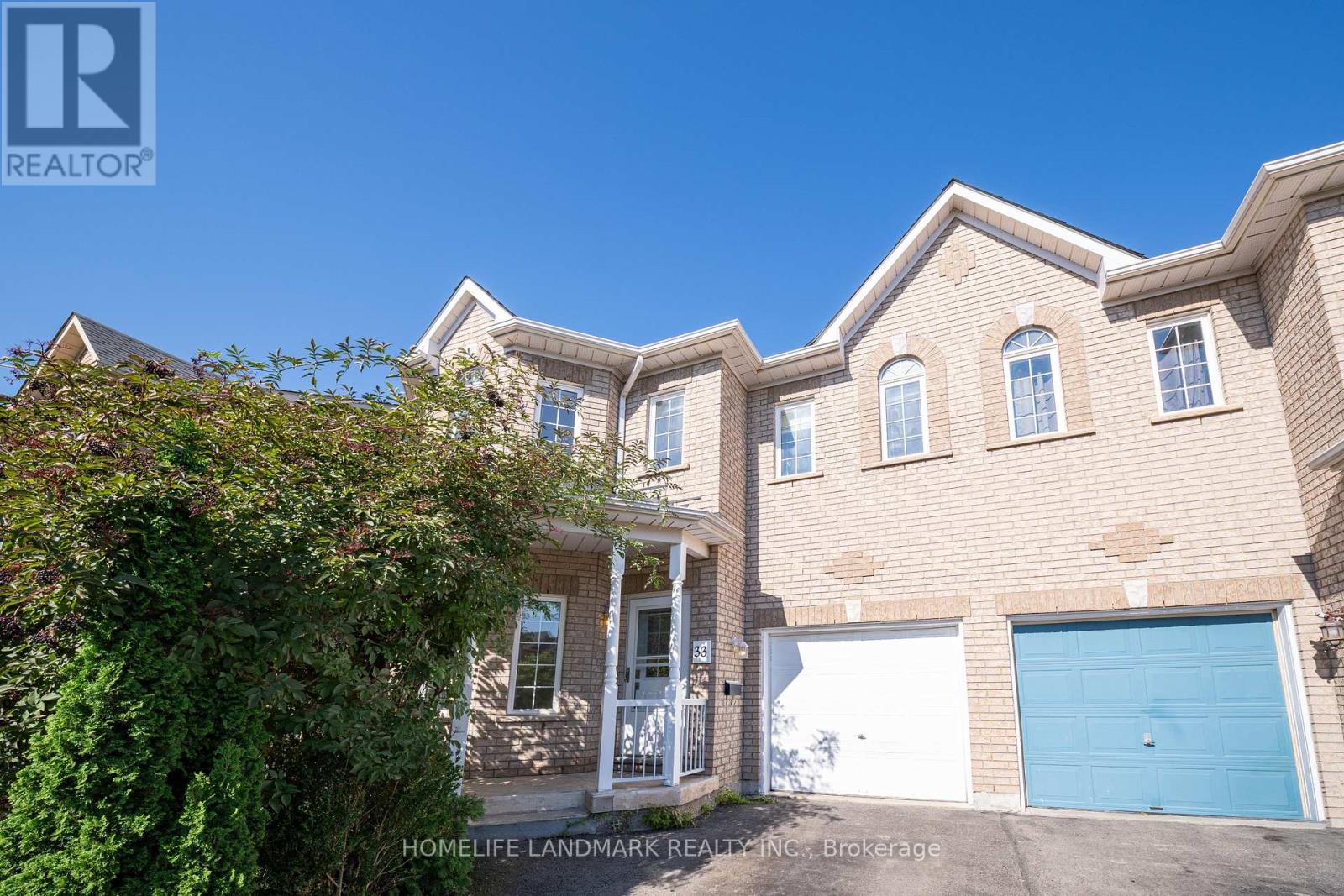 33 TITAN DRIVE Property Photo 1