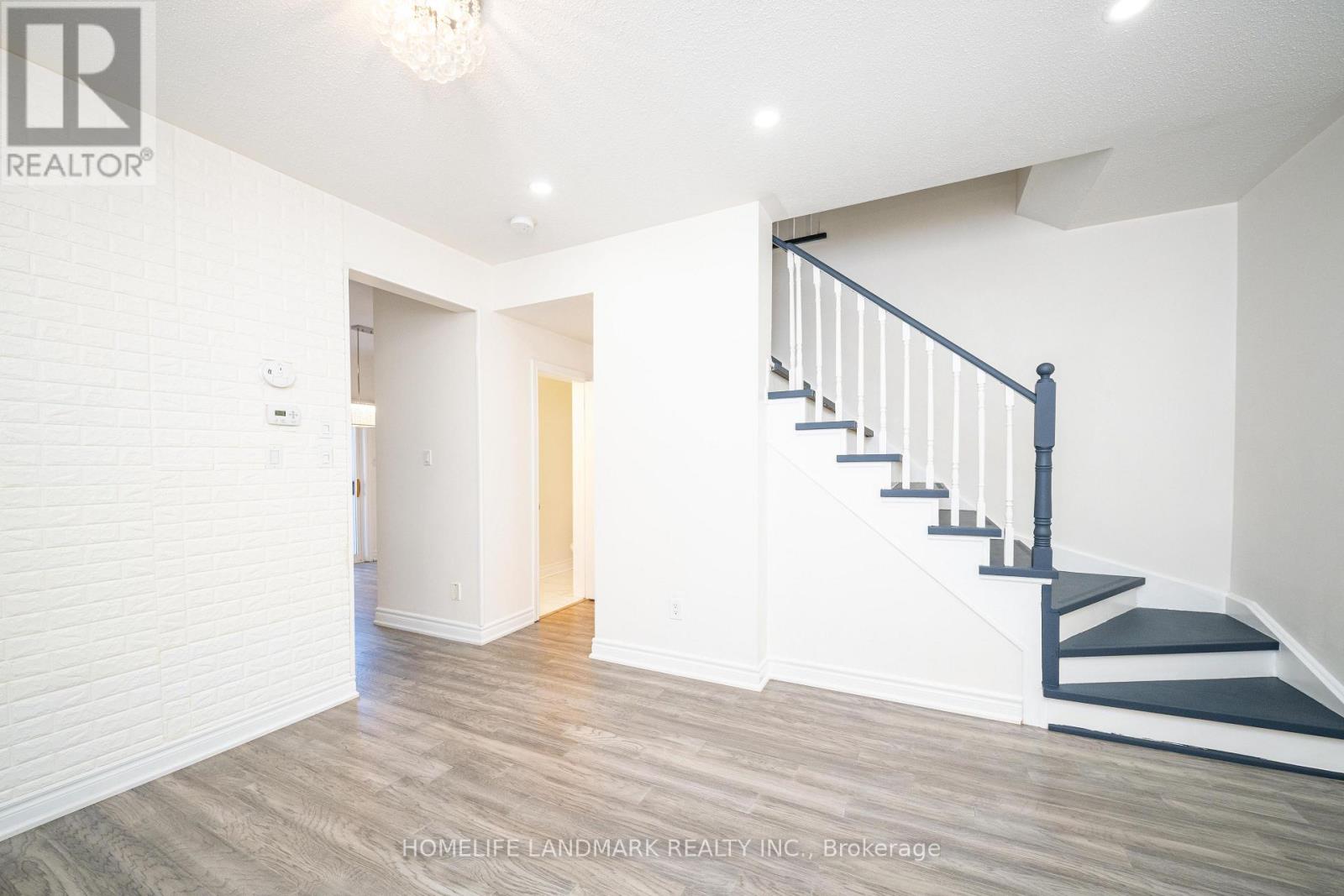 33 Titan Drive Property Photo 10