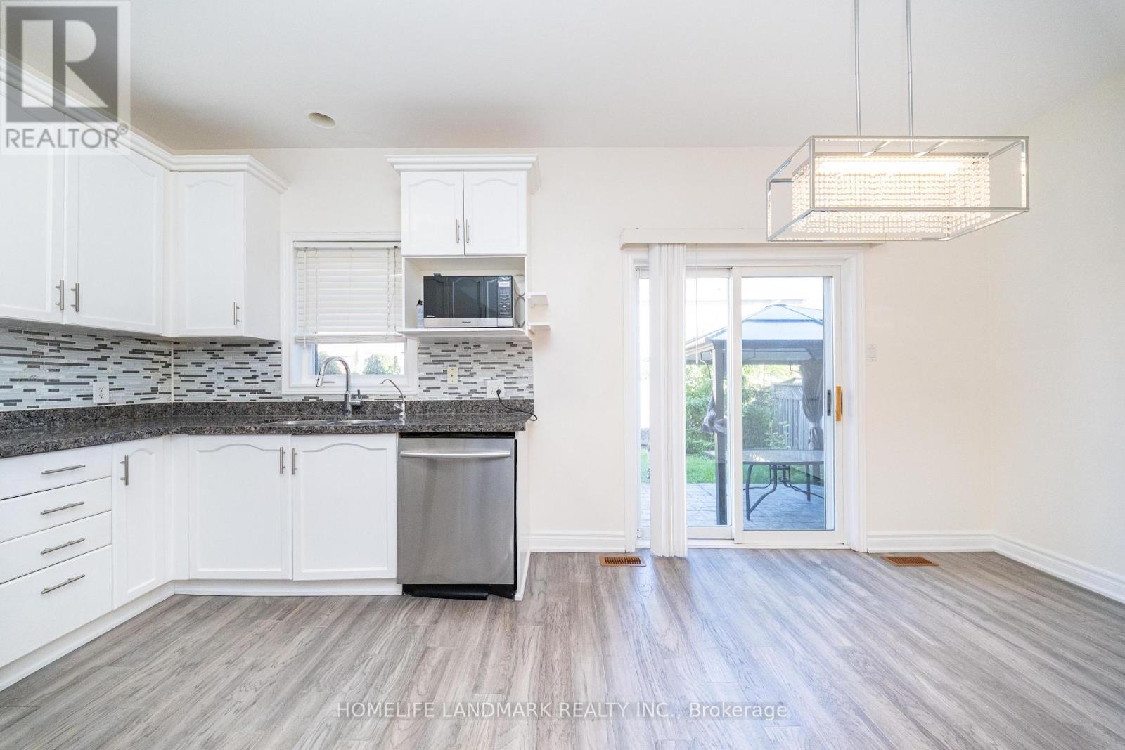 33 Titan Drive Property Photo 12