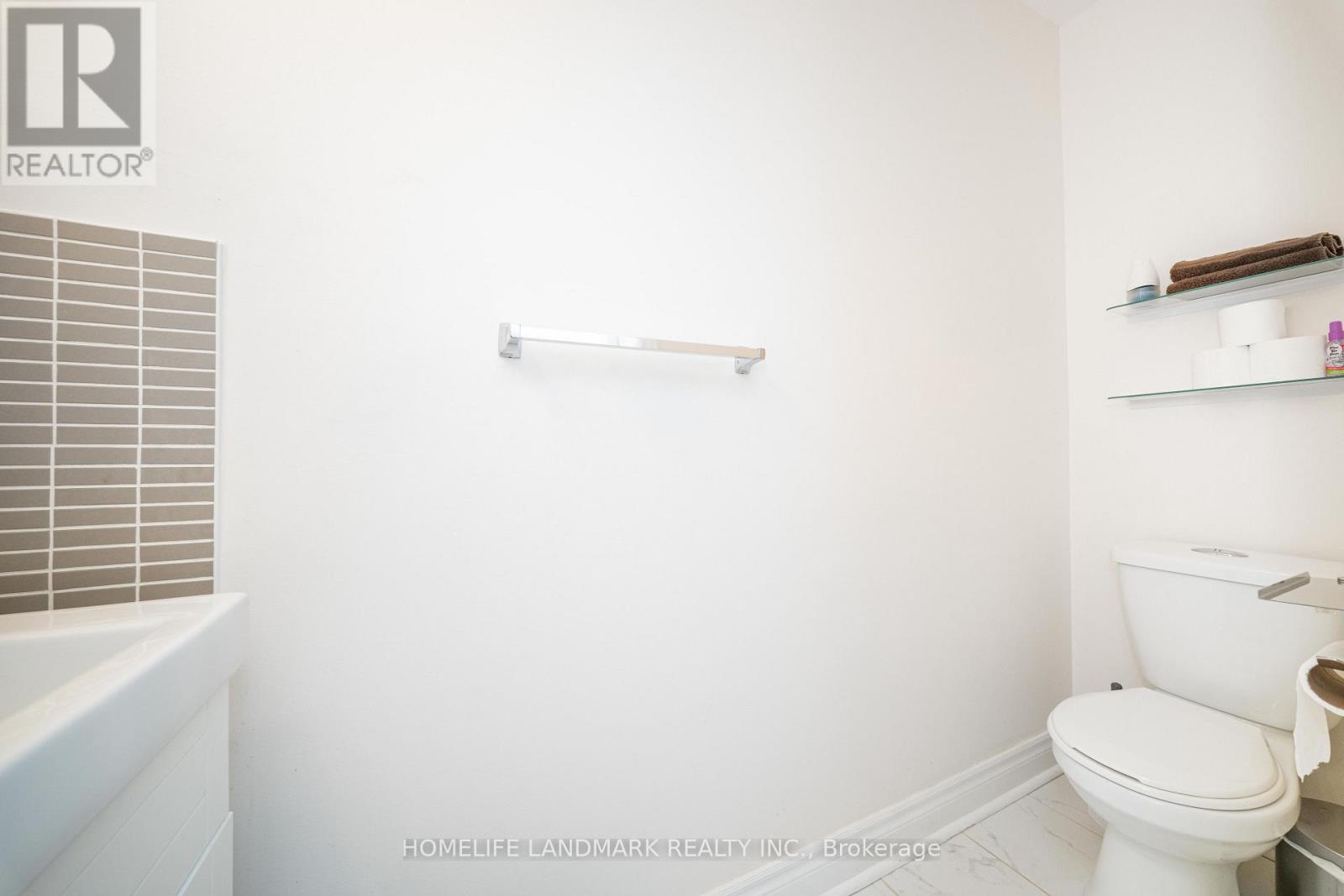 33 Titan Drive Property Photo 16