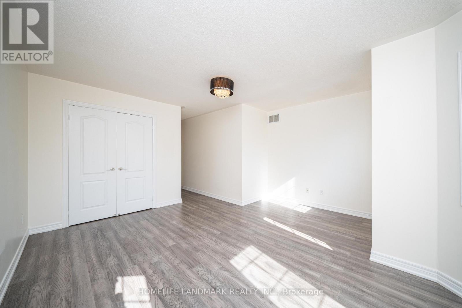 33 Titan Drive Property Photo 22