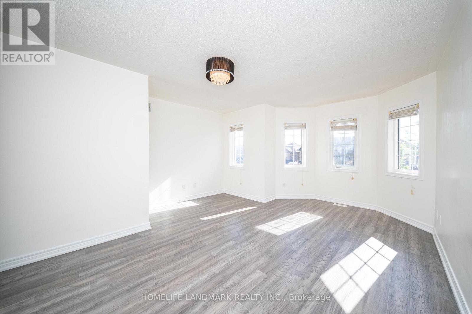 33 Titan Drive Property Photo 24