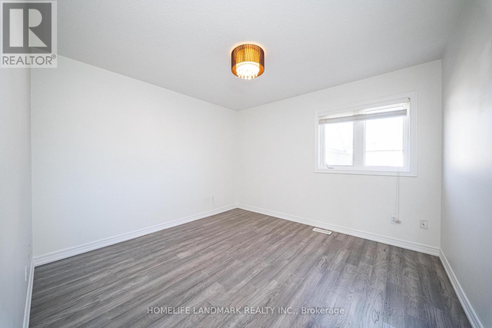 33 Titan Drive Property Photo 28