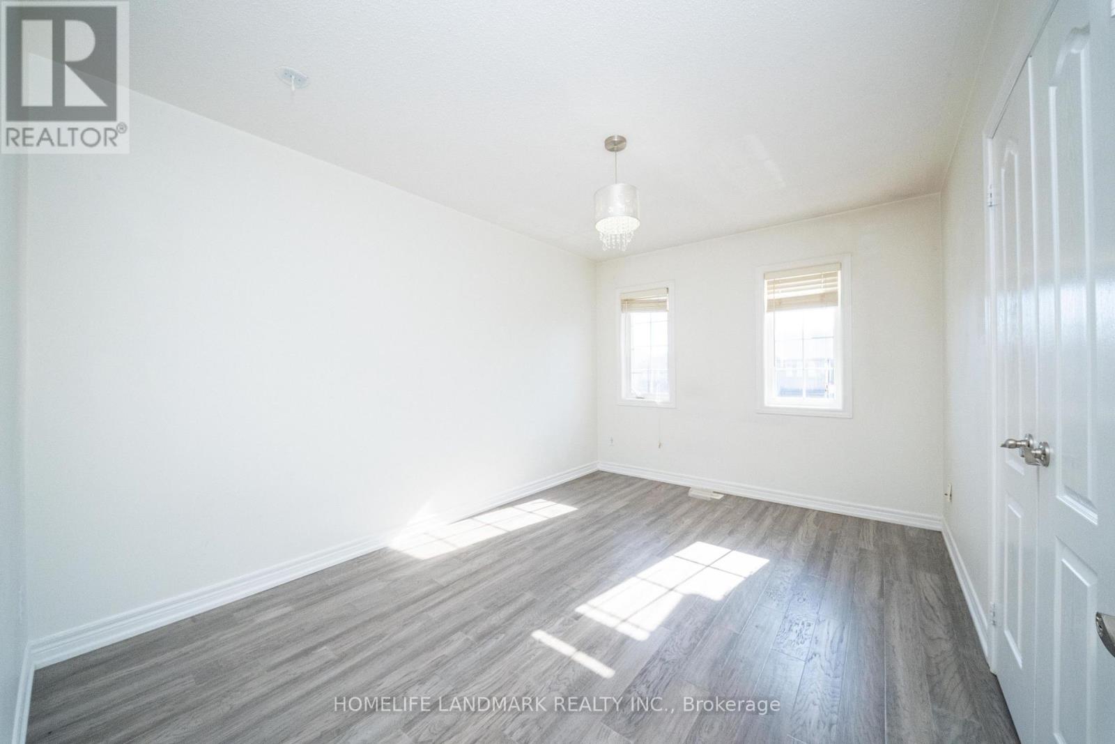 33 Titan Drive Property Photo 32