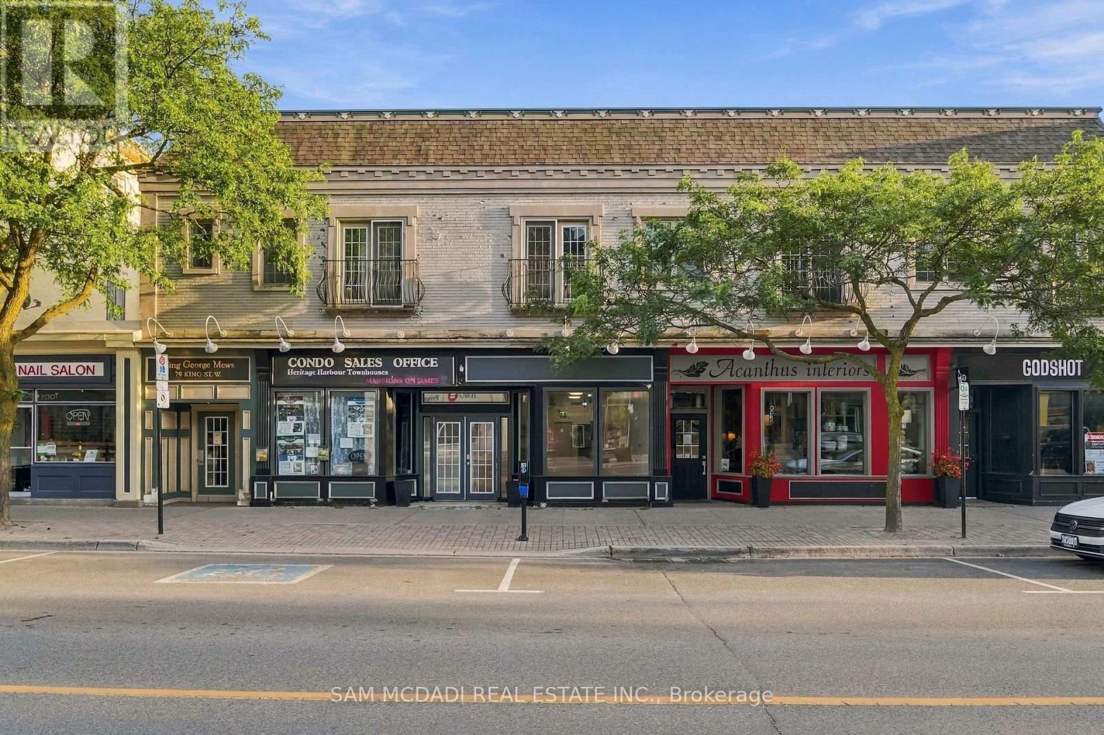 A&b - 79 King Street W Photo de la propriété 1