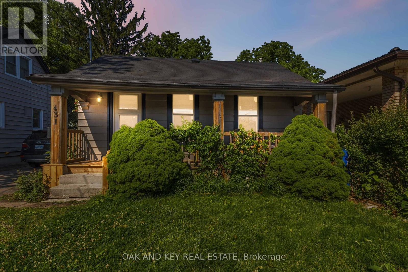 431 Burdick Place Property Photo 4