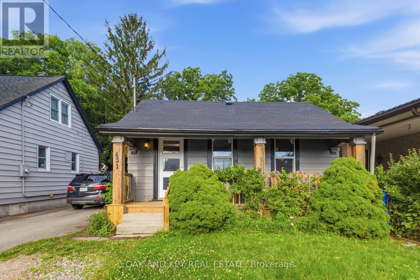 431 Burdick Place Property Photo 5