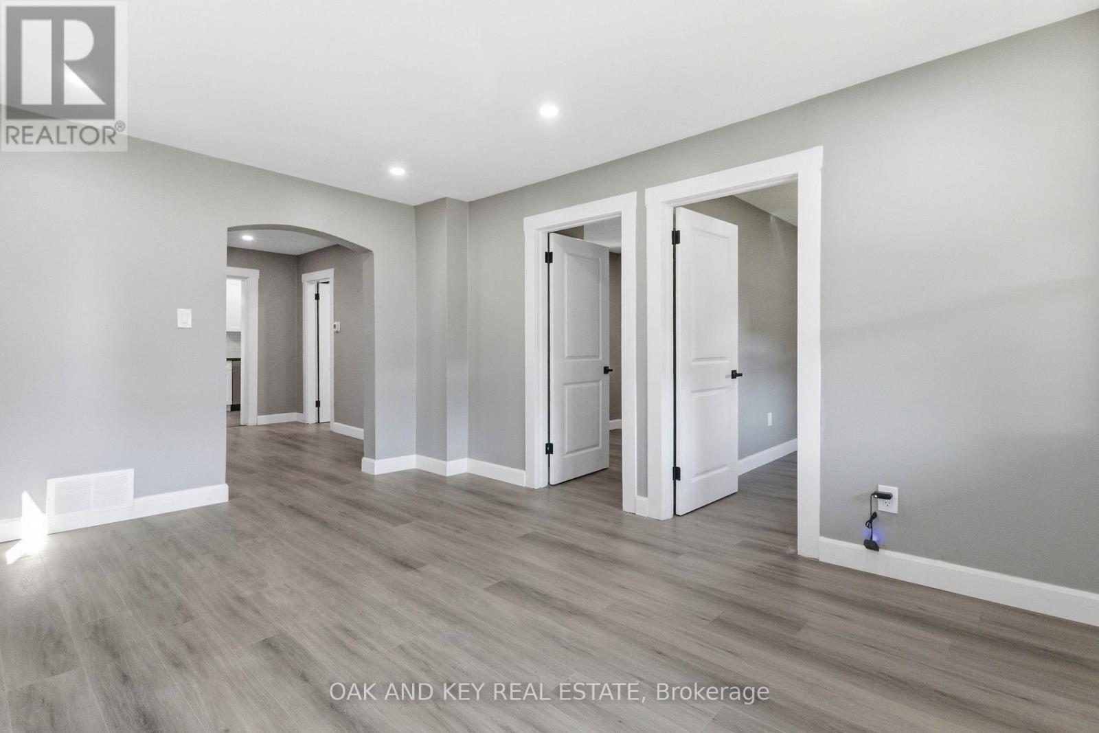 431 Burdick Place Property Photo 11
