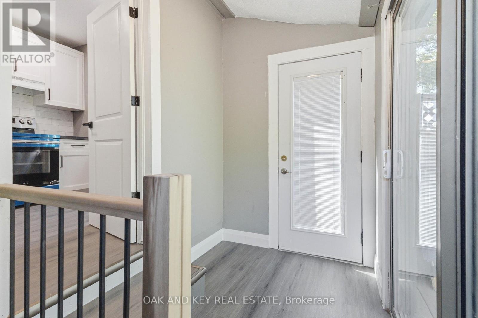 431 Burdick Place Property Photo 27