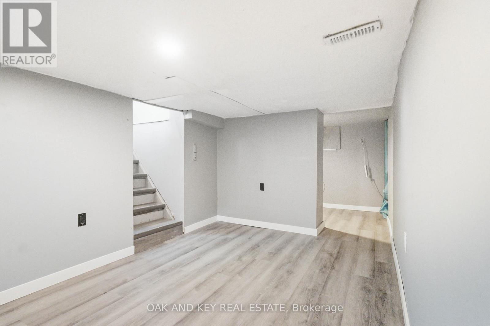431 Burdick Place Property Photo 32