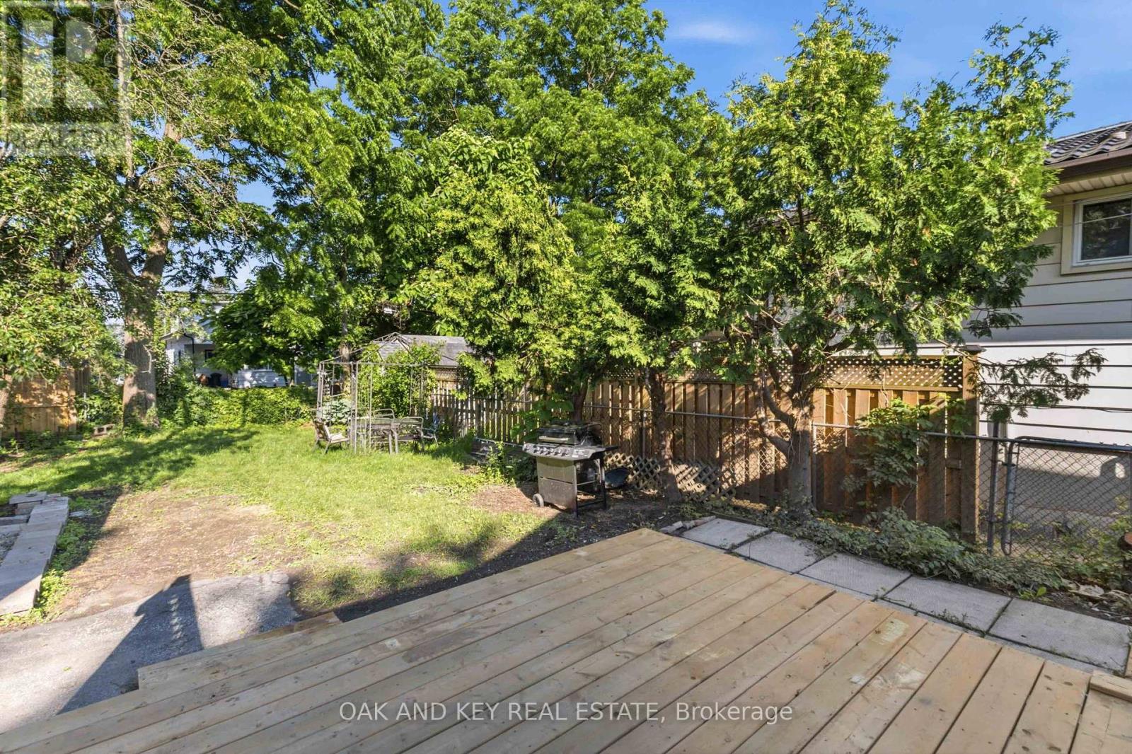 431 Burdick Place Property Photo 37