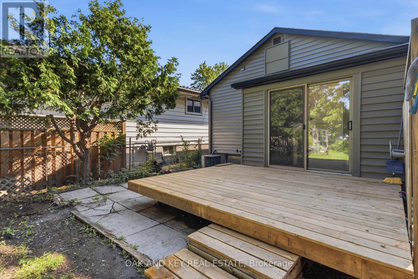 431 Burdick Place Property Photo 39