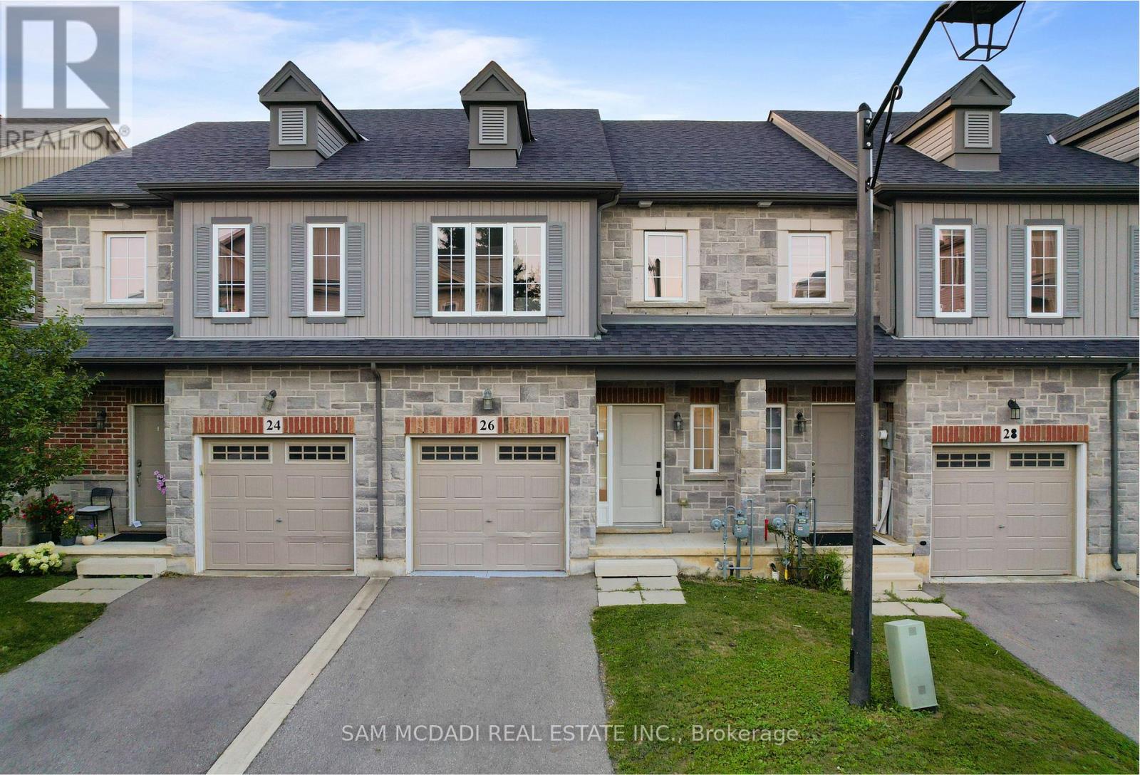 26 DAYMAN DRIVE Property Photo 1