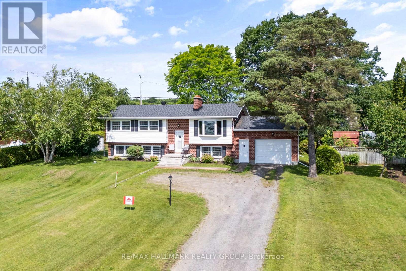 22 St Lawrence Court Property Photo 1