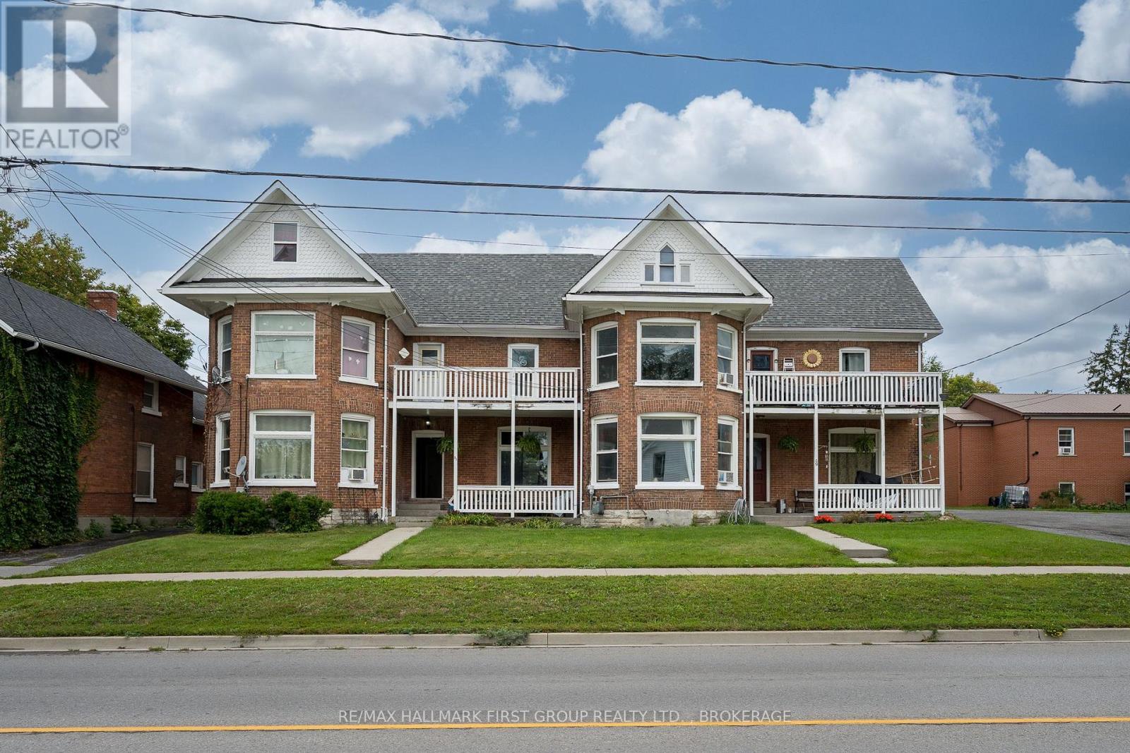 49/51 Bridge Street W Property Photo 1