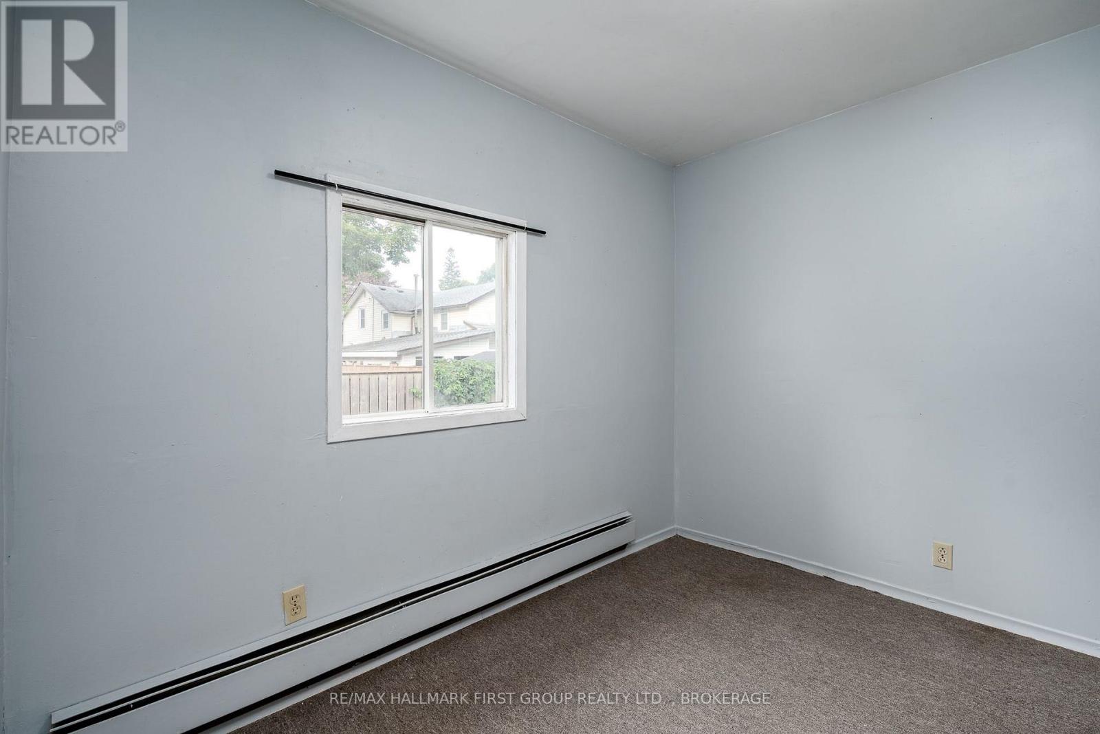 49/51 Bridge Street W Property Photo 14
