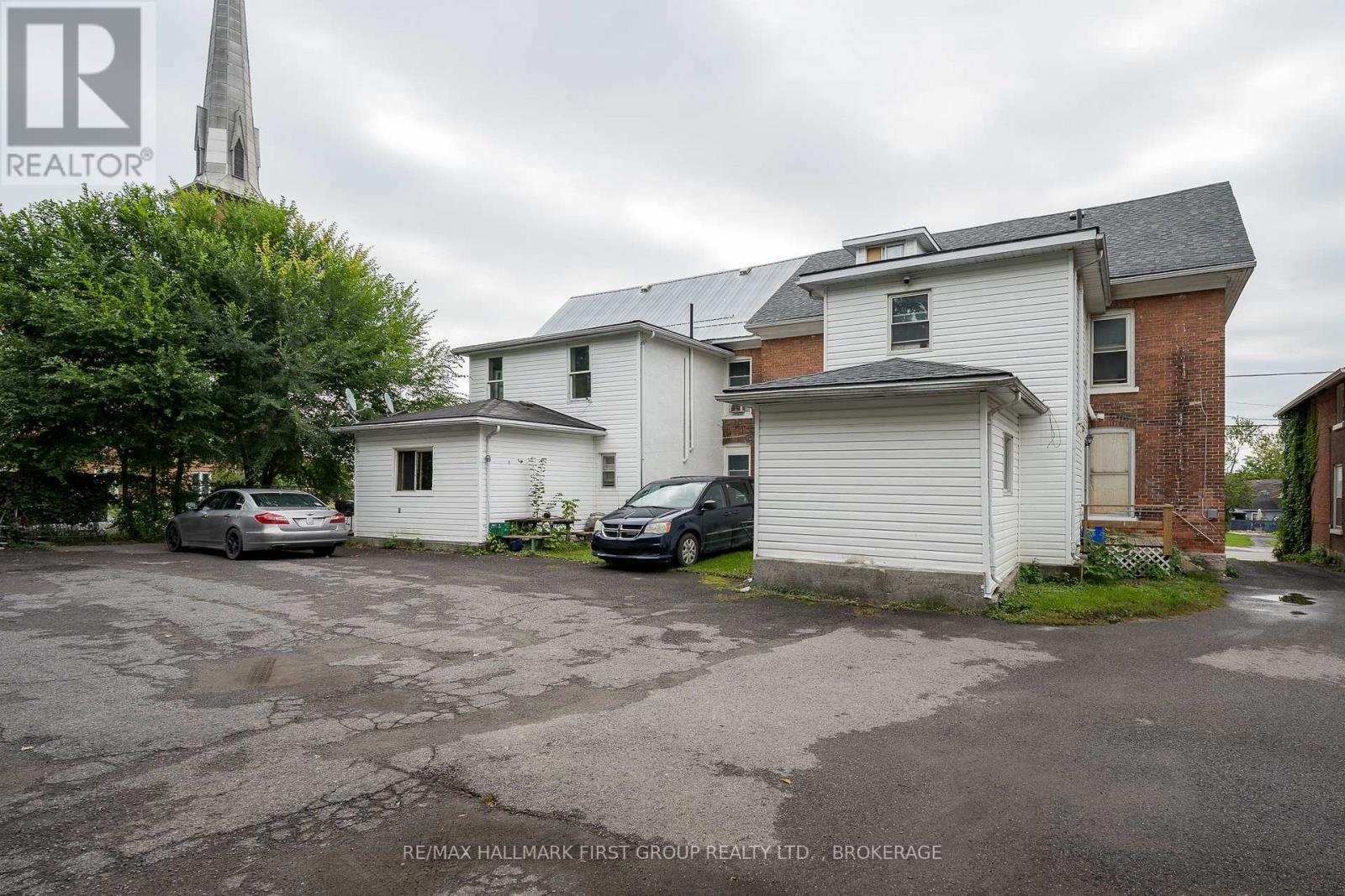 49/51 Bridge Street W Property Photo 16