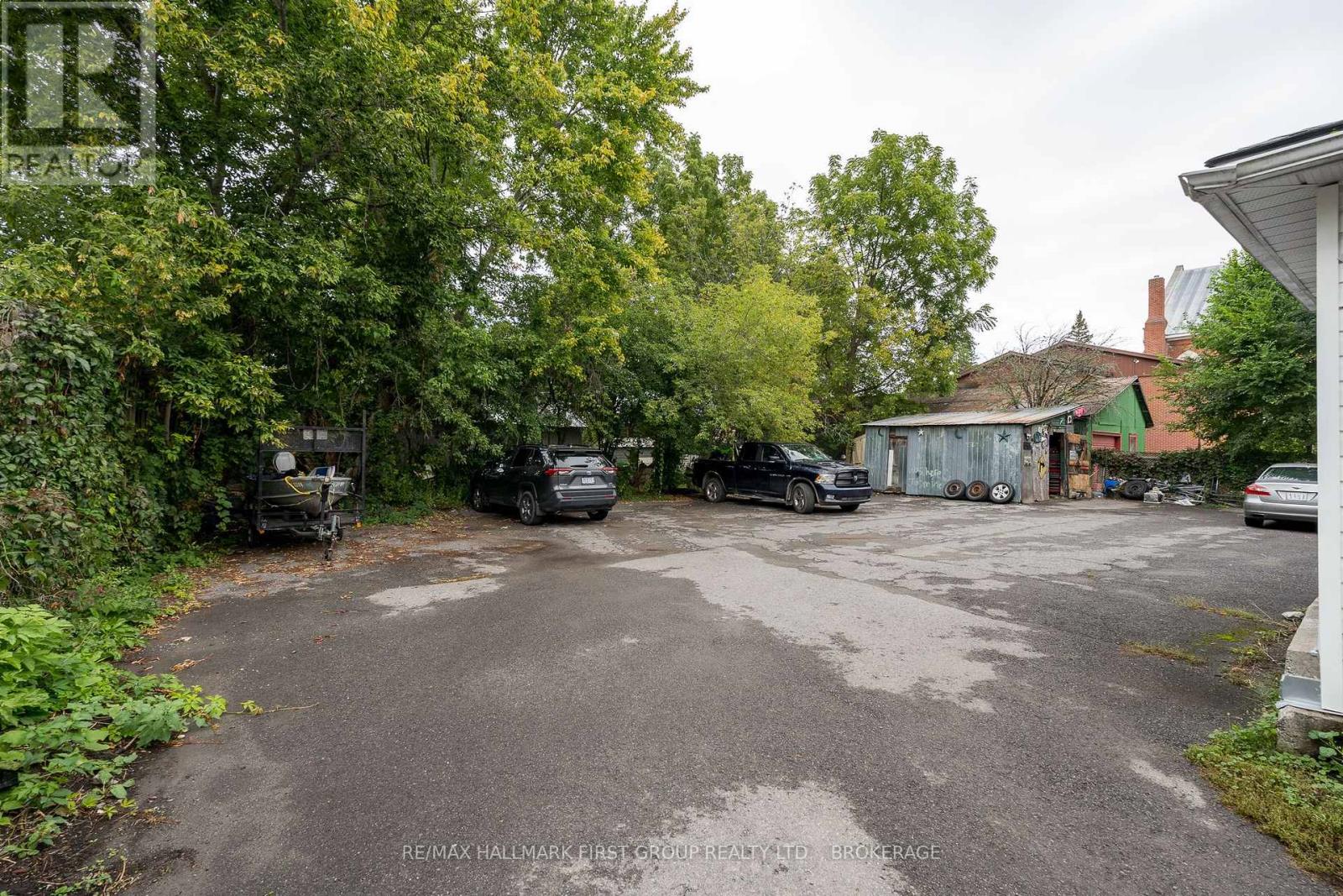 49/51 Bridge Street W Property Photo 20