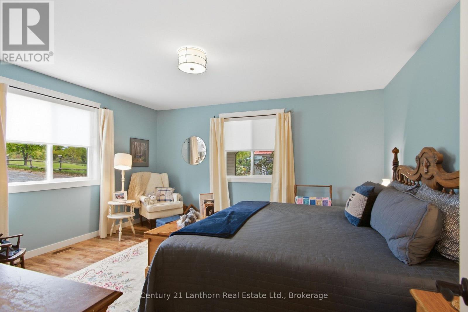 537 Catchmore Road Property Photo 25