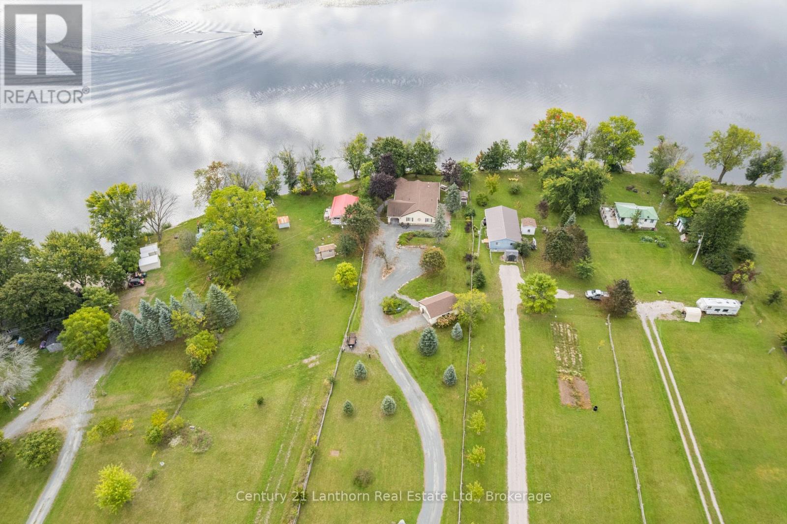 537 Catchmore Road Property Photo 37