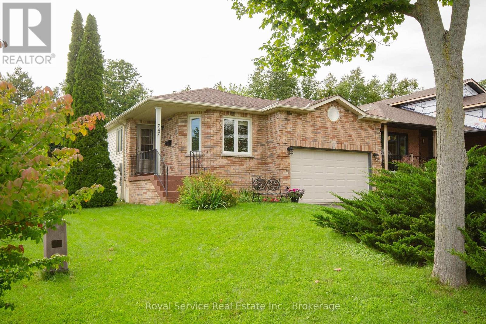 747 GREER CRESCENT