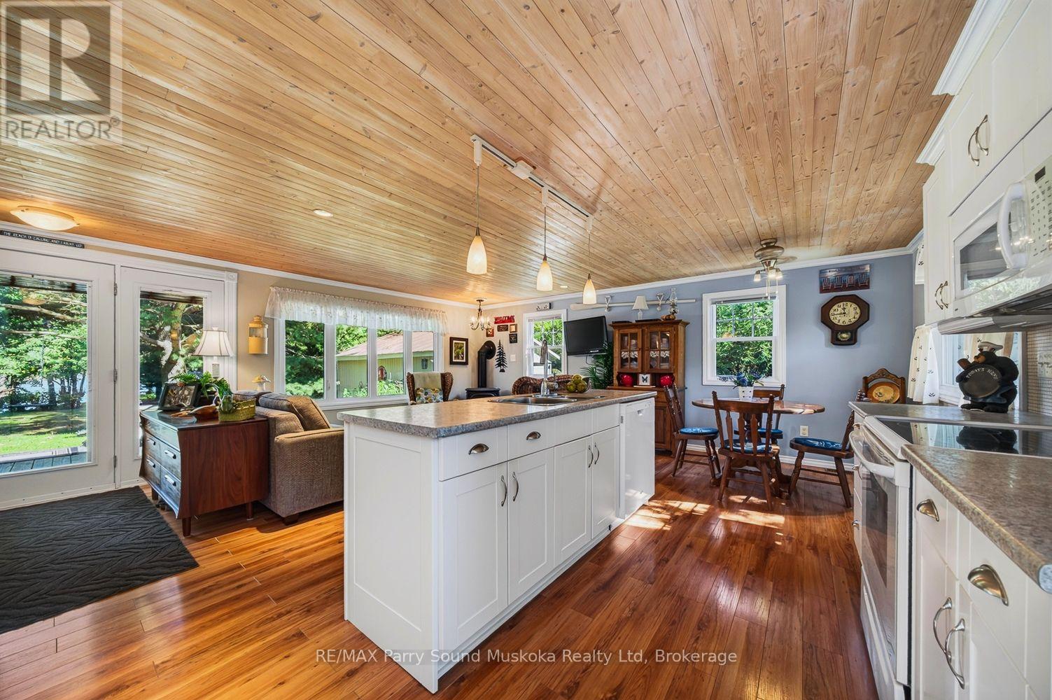 2 Robins Nest Lane Property Photo 8