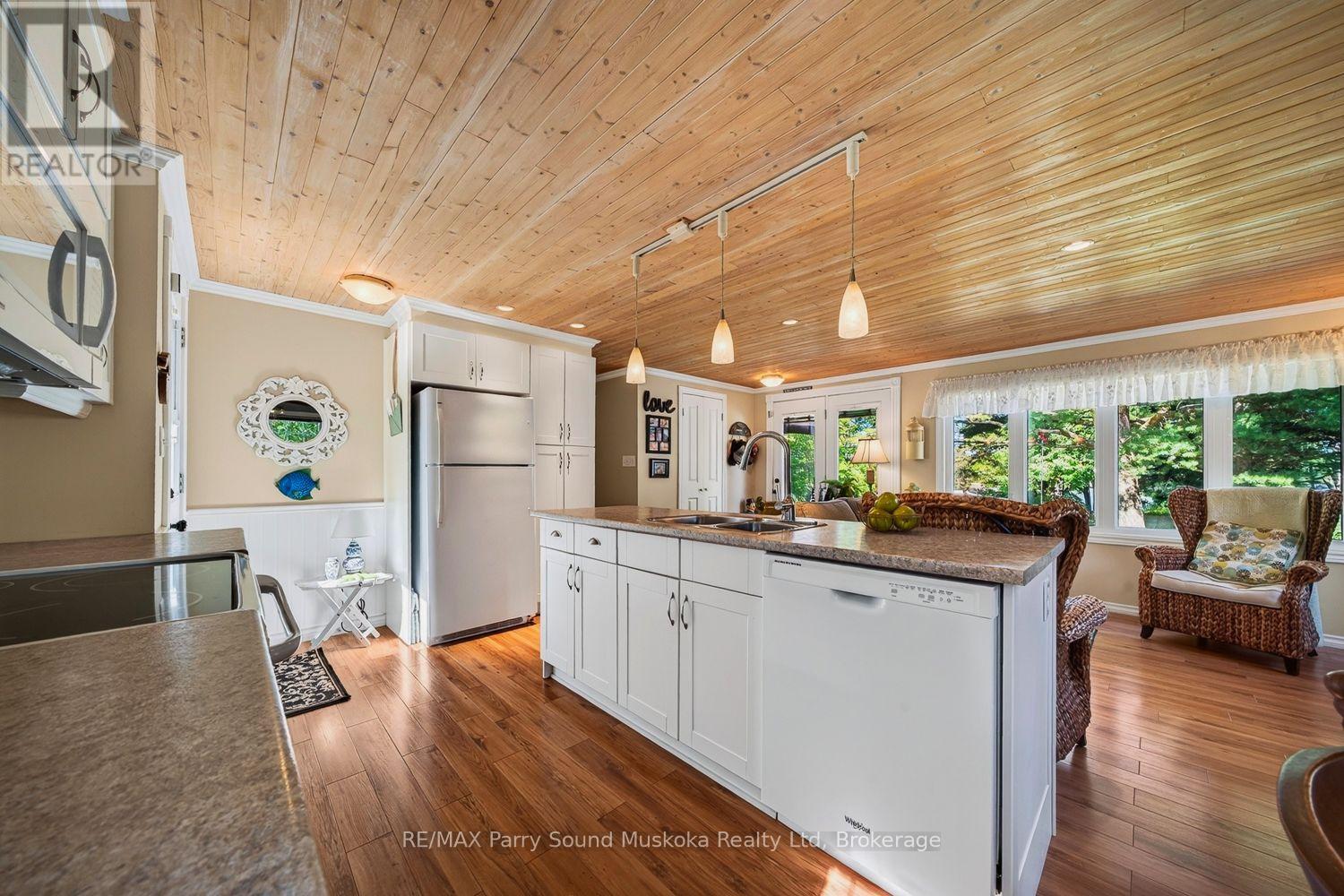 2 Robins Nest Lane Property Photo 10