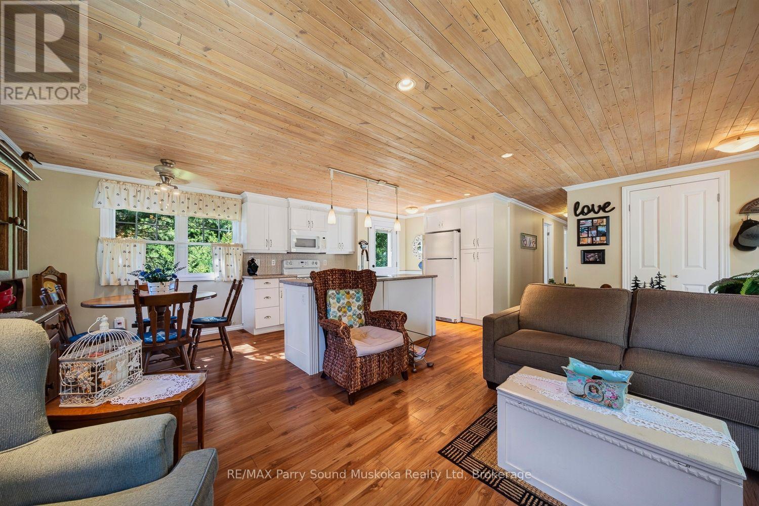 2 Robins Nest Lane Property Photo 21