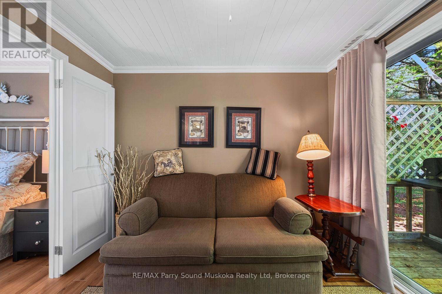 2 Robins Nest Lane Property Photo 37