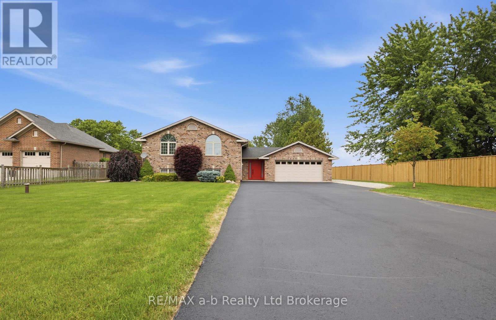 6744 Hacienda Road Property Photo 2